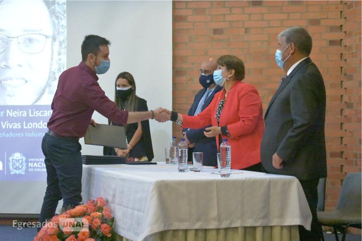 ceremonia-egresados-distinguidos-2021-8